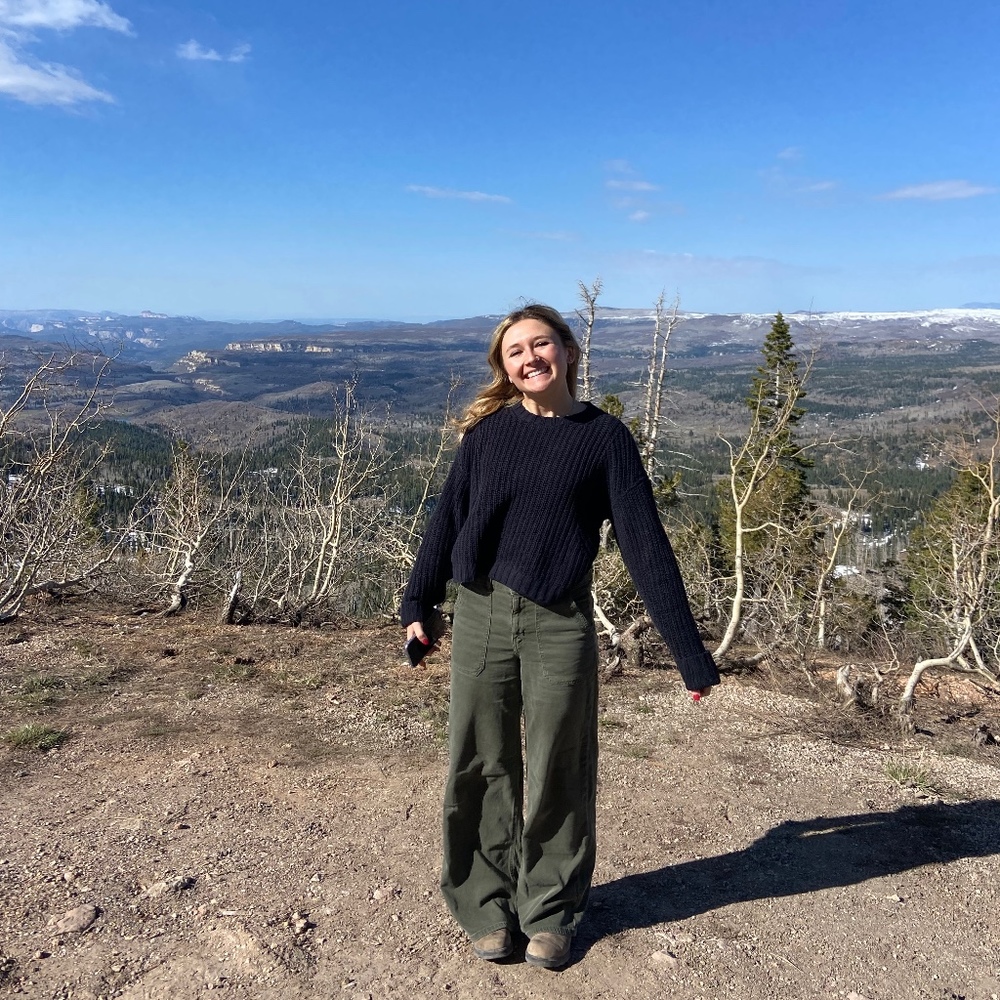Meet your Posher, Adrienne